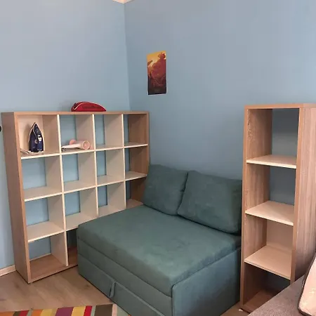 біля залізничного вокзалу вулиця олени степанівни 33б 아파트 리비프