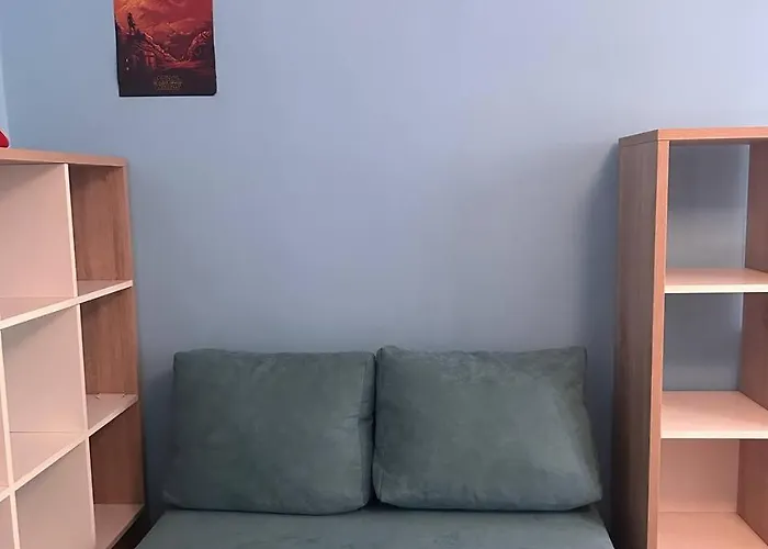 біля залізничного вокзалу вулиця олени степанівни 33б 리비프